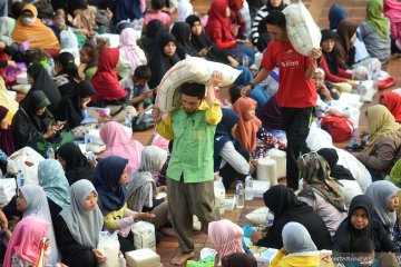 Pembagian zakat di Istiqlal