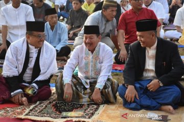 Wali Kota Bandarlampung shalat Idul Fitri bersama ribuan warga