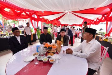 Gubernur Sulsel "open house" hari pertama lebaran