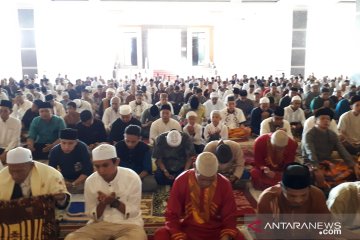 Kesedihan pengungsi bencana Palu berlebaran di tenda-tenda pengungsian