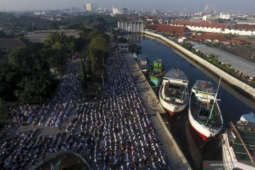 Shalat Idul Fitri di Pelabuhan Sunda Kelapa Jakarta