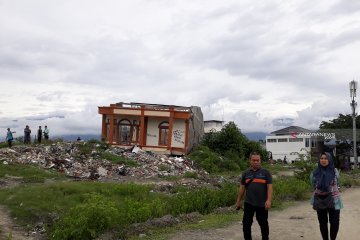 Warga ramai kunjungi lokasi eks-likuefaksi Petobo