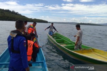 Basarnas cari korban tenggelam di selat Capalulu