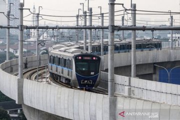 Penumpang MRT Jakarta capai 83 ribu orang di hari kedua Lebaran