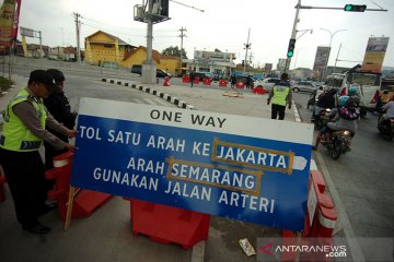 Satu arah Tol Trans Jawa hari ini dimulai pukul 14.00