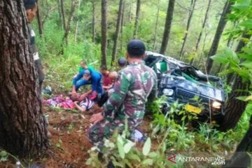 Mobil masuk ke jurang, satu prajurit TNI gugur di Aceh, enam luka-luka