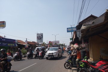 Oleh-oleh khas Cirebon diserbu pemudik