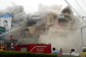 Lima Ruko di Tanjungpura Pontianak terbakar
