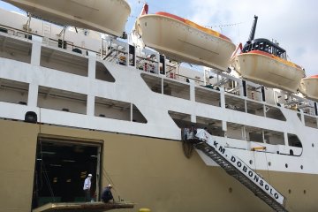 Puncak arus balik, 5 kapal mudik gratis sandar di Tanjung Priok