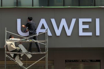 Huawei tunda cita-cita jadi produsen ponsel nomor satu