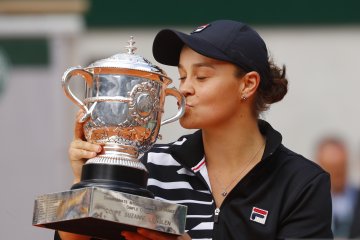 Barty incar peringkat satu dunia di final Birmingham Open