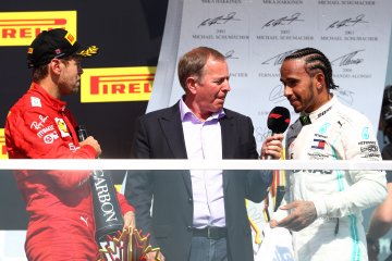 Vettel gagal juara karena penalti, ini komentar Hamilton