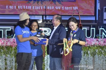 Kaka Slank rayakan Hari Laut di Kota Bitung