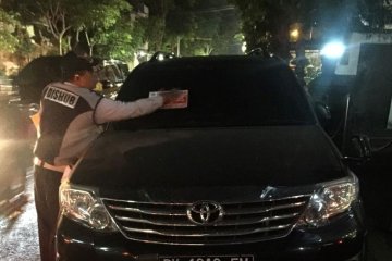 Dishub Denpasar tertibkan kendaraan parkir di kawasan jalan utama