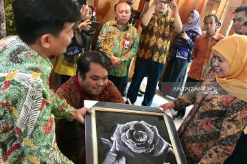 Pemprov Jatim beri penghargaan juru pelihara cagar budaya