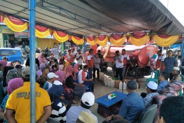 Operasi pasar agen minyak tanah oleh Pemerintah Kabupaten Kepulauan Sula