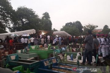 Upacara militer warnai pemakaman mantan KSAD di Makassar