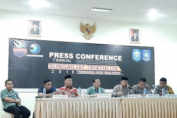 16 negara berpartisipasi di ajang Sungailiat Triathlon 2019