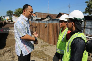 Pemasangan box culvert Manukan-Sememi Surabaya ditarget akhir 2019