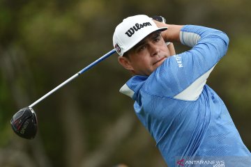 Aksi sejumlah pegolf kelas dunia di turnamen golf US Open 2019