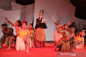 Di Pesta Kesenian Bali, Putri Koster persembahkan puisi "Aku Papua"