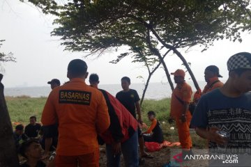 10 penyelam dikerahkan cari remaja hilang digulung ombak di Ancol