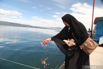 Peringati setahun tenggelamnya KM Sinar Bangun di Danau Toba