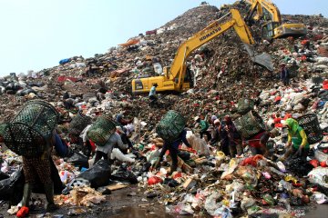 Anggota DPRD: Penambangan sampah mampu jawab darurat sampah DKI
