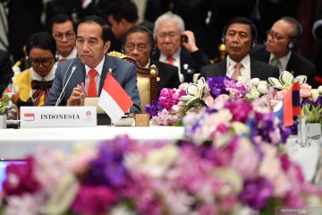 Presiden Joko Widodo hadiri Sidang Pleno KTT ASEAN ke-34 di Bangkok, Thailand