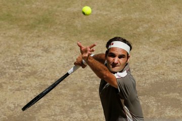 Federer tolak ide pelatih beri instruksi di lapangan