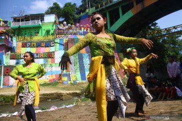 Festival Buk Gludug di aliran sungai Brantas