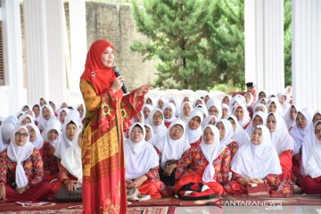 Eva Dwiana dinilai layak duduki kursi ketua DPRD Lampung