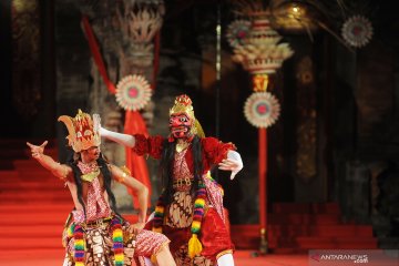 Pementasan kesenian Yogyakarta di Bali