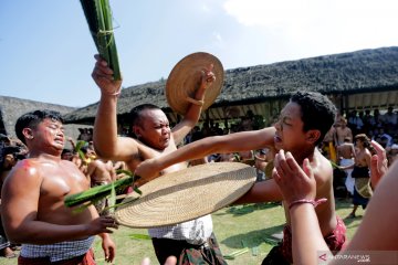 Tradisi Makere-kere Bali