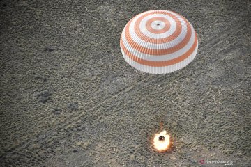 Soyuz MS-11 berhasil mendarat kembali di Bumi