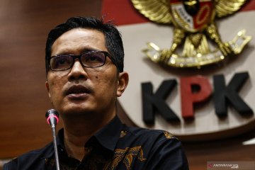 Sebulan bebas, KPK kembali tetapkan mantan Bupati Bogor Rachmat Yasin sebagai tersangka