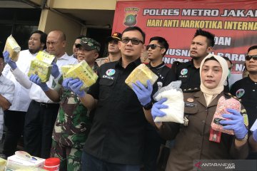 Peringati HANI, Polres Metro Jakarta Barat musnahkan narkoba