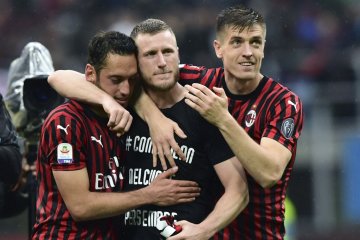 AC Milan dilarang main di Eropa karena melanggar FFP