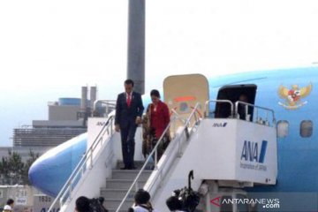 Presiden Jokowi tiba di Osaka Jepang