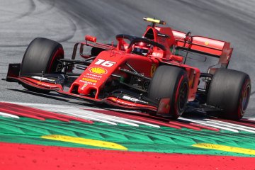 Leclerc tercepat, Bottas tabrak pembatas di FP2 GP Austria