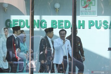 Wapres Jusuf Kalla jenguk Wali Kota Surabaya Tri Rismaharini