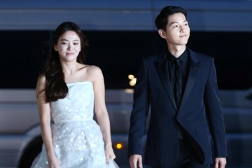 Song Hye-Kyo dan Song Joong-Ki resmi cerai