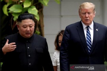 Trump tawarkan bertemu Kim; Korut katakan pembicaraan akan "berarti"