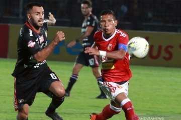 Bermain 10 orang, Badak Lampung digulung 3 gol oleh Bali United