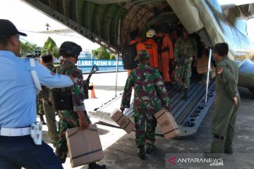 Helikopter Mil Mi-17 diperkirakan berada di punggung Gunung Aprok