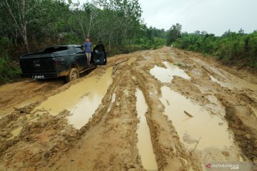 Jalan perbatasan RI-Malaysia di Sintang-Kalbar diusulkan jalan negara
