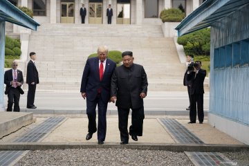 Trump bertemu Kim Jong Un