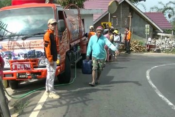 BPBD mulai salurkan bantuan air bersih