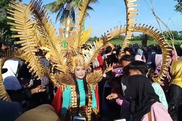 Pagelaran festival bambu di ujung timur pulau Jawa