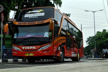 Tiket pesawat mahal, pemudik memilih gunakan bus